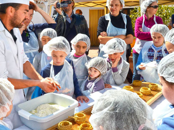 Quesero-por-un-dia clase de hacer queso